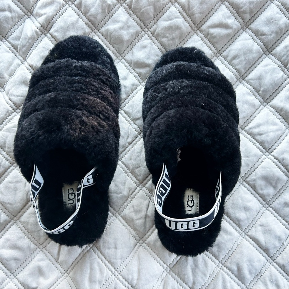 NEW UGG Fur Slipper Slides Women's 6 Black - Picture 7 of 7